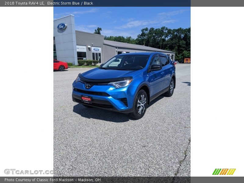 Electric Storm Blue / Black 2018 Toyota RAV4 LE