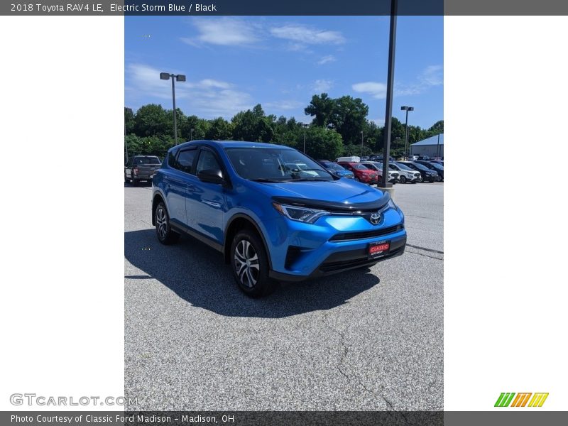 Electric Storm Blue / Black 2018 Toyota RAV4 LE