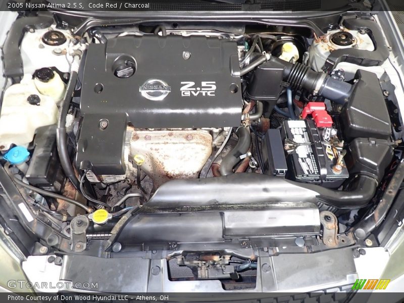 Code Red / Charcoal 2005 Nissan Altima 2.5 S