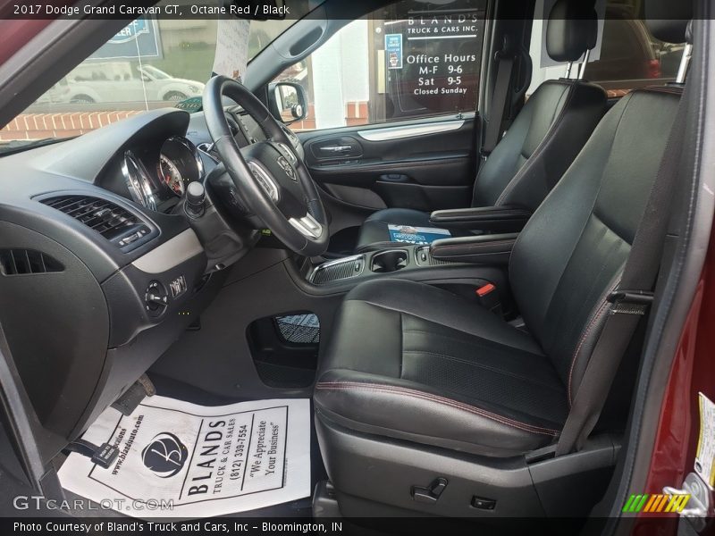 Octane Red / Black 2017 Dodge Grand Caravan GT