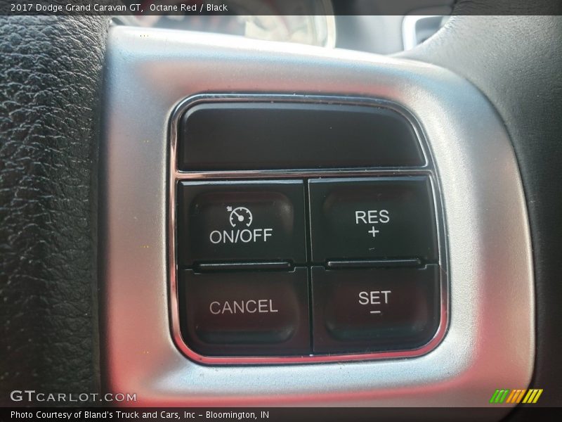 Octane Red / Black 2017 Dodge Grand Caravan GT