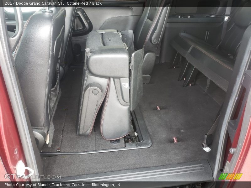 Octane Red / Black 2017 Dodge Grand Caravan GT