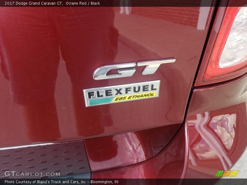Octane Red / Black 2017 Dodge Grand Caravan GT