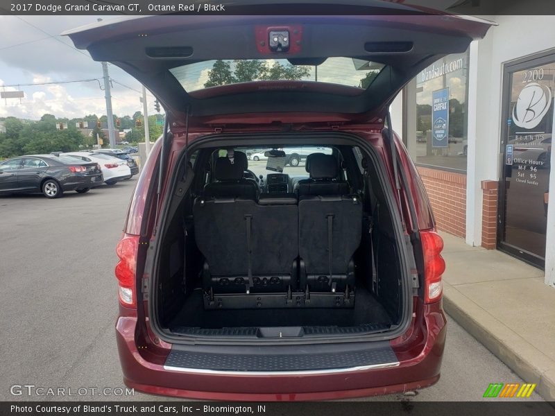 Octane Red / Black 2017 Dodge Grand Caravan GT
