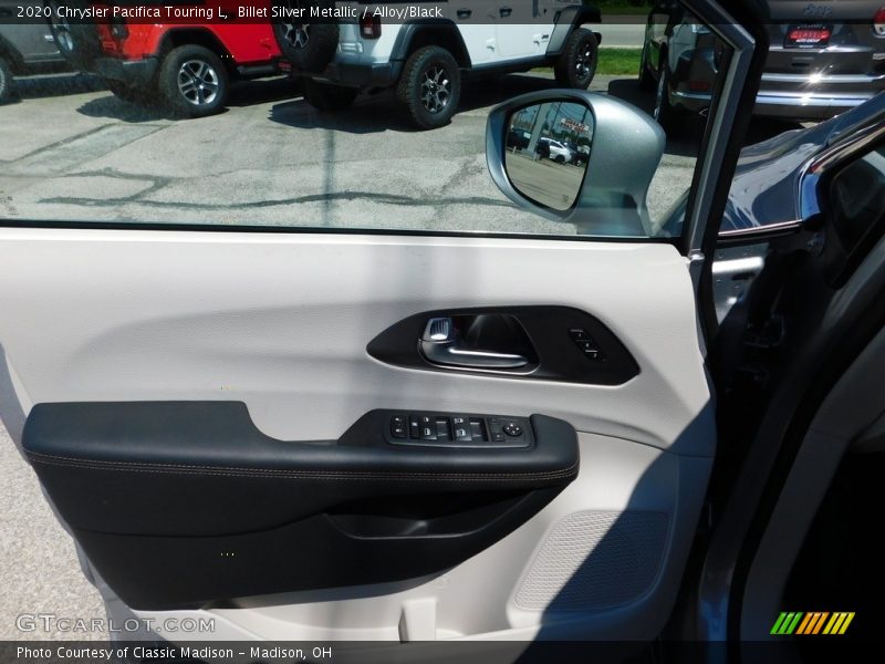Billet Silver Metallic / Alloy/Black 2020 Chrysler Pacifica Touring L