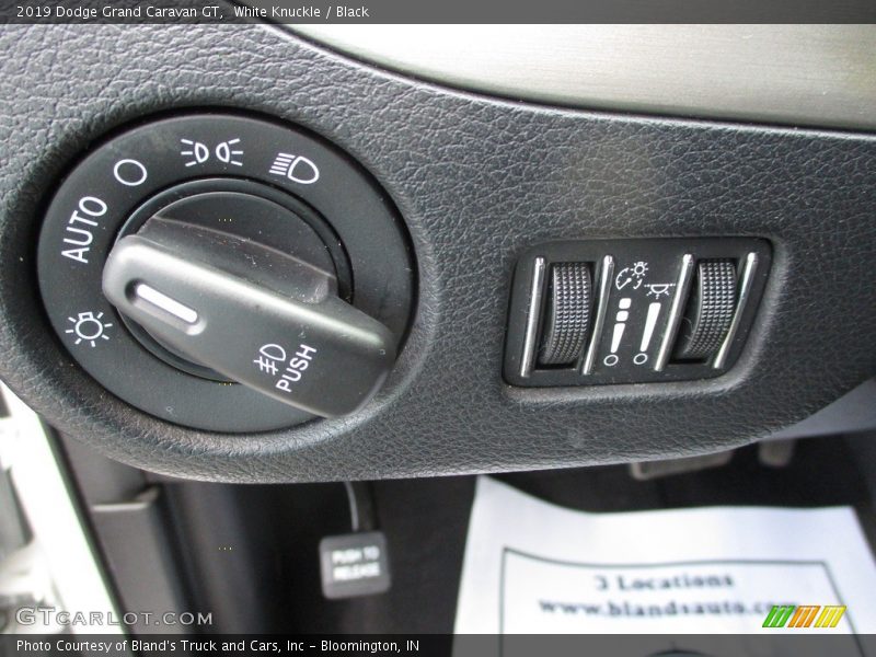 White Knuckle / Black 2019 Dodge Grand Caravan GT