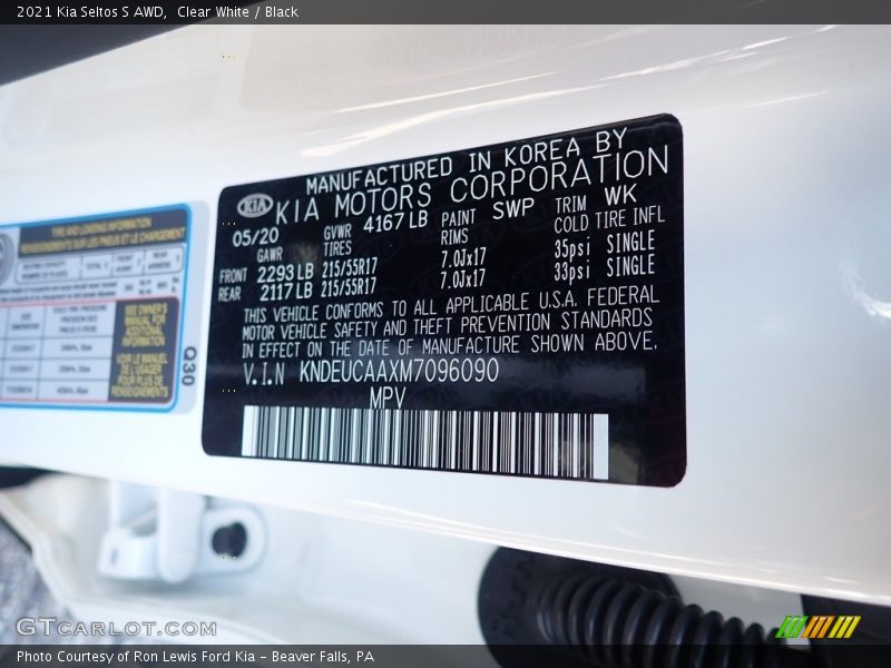 Clear White / Black 2021 Kia Seltos S AWD