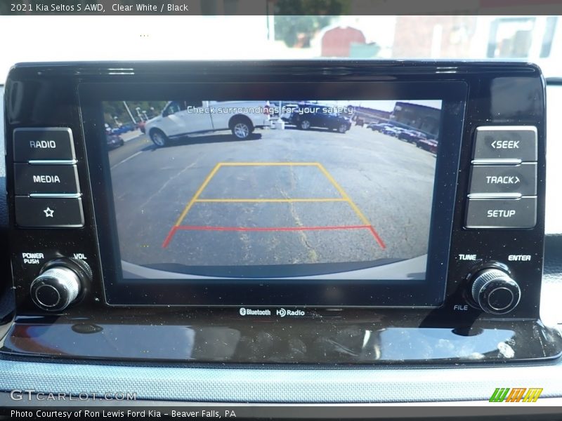 Clear White / Black 2021 Kia Seltos S AWD