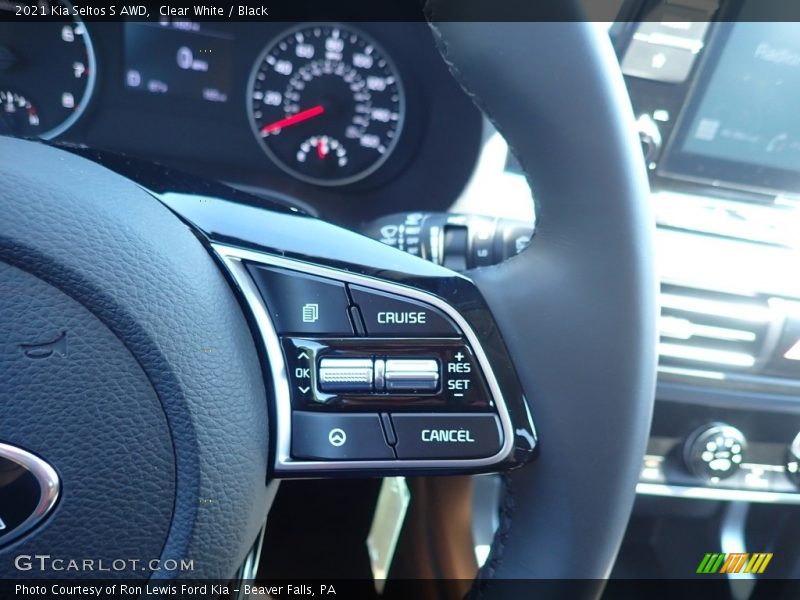 Clear White / Black 2021 Kia Seltos S AWD