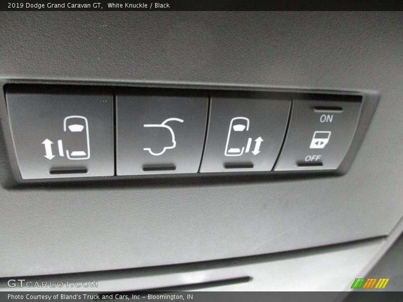 White Knuckle / Black 2019 Dodge Grand Caravan GT