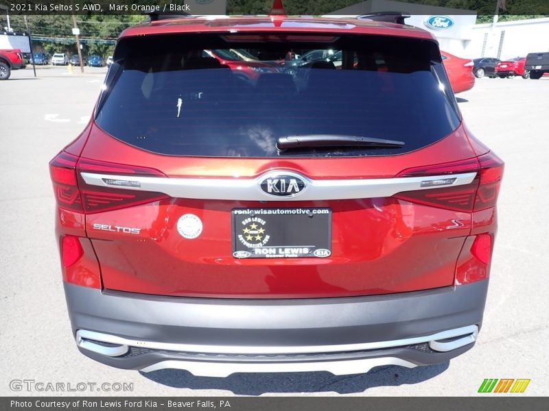 Mars Orange / Black 2021 Kia Seltos S AWD