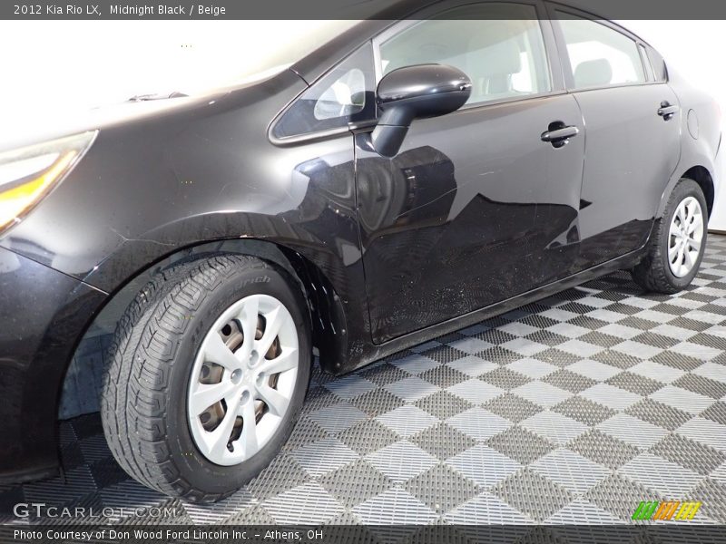 Midnight Black / Beige 2012 Kia Rio LX