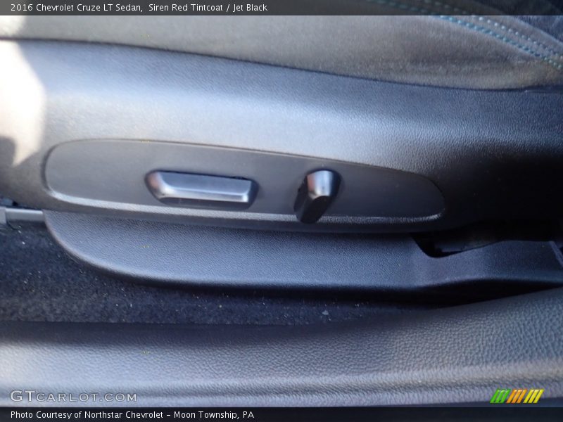 Siren Red Tintcoat / Jet Black 2016 Chevrolet Cruze LT Sedan