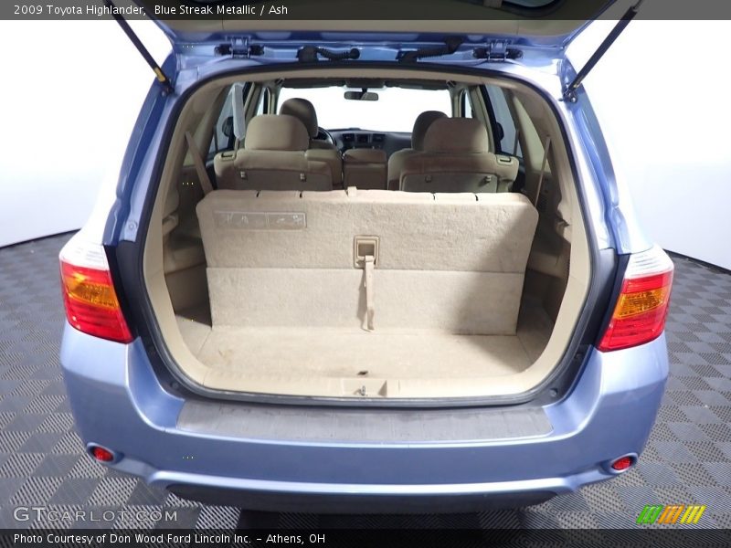 Blue Streak Metallic / Ash 2009 Toyota Highlander