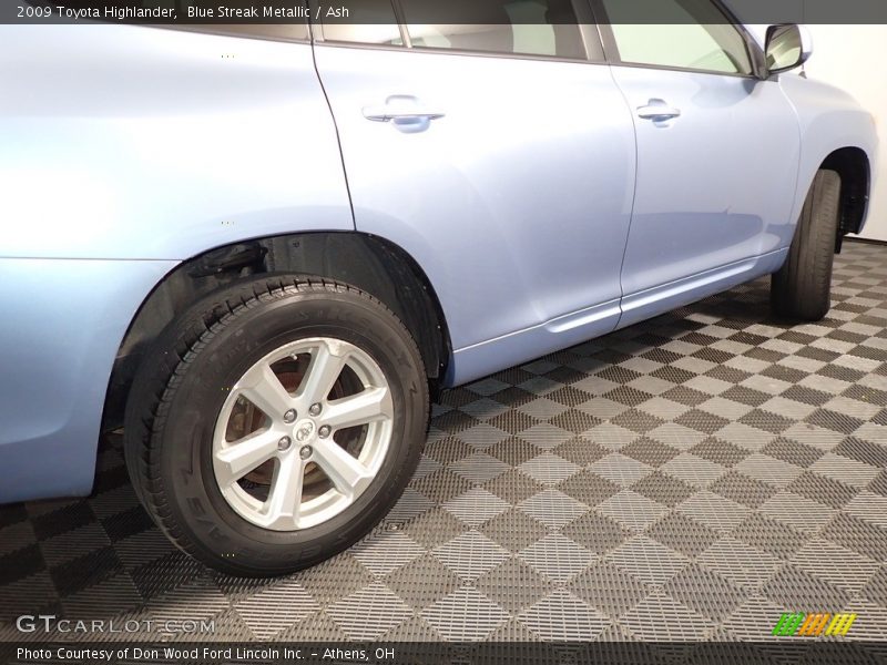 Blue Streak Metallic / Ash 2009 Toyota Highlander