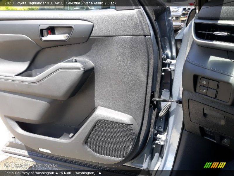 Celestial Silver Metallic / Black 2020 Toyota Highlander XLE AWD