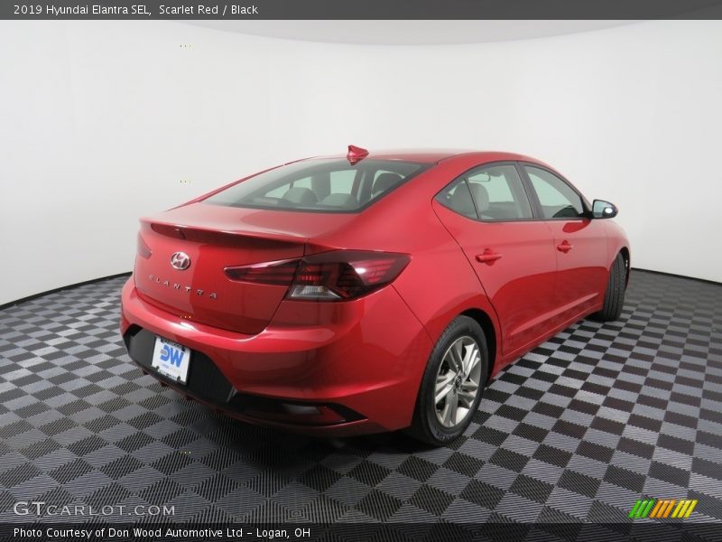 Scarlet Red / Black 2019 Hyundai Elantra SEL