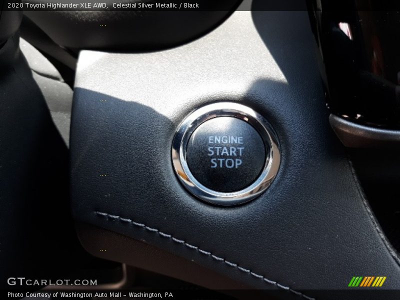 Celestial Silver Metallic / Black 2020 Toyota Highlander XLE AWD