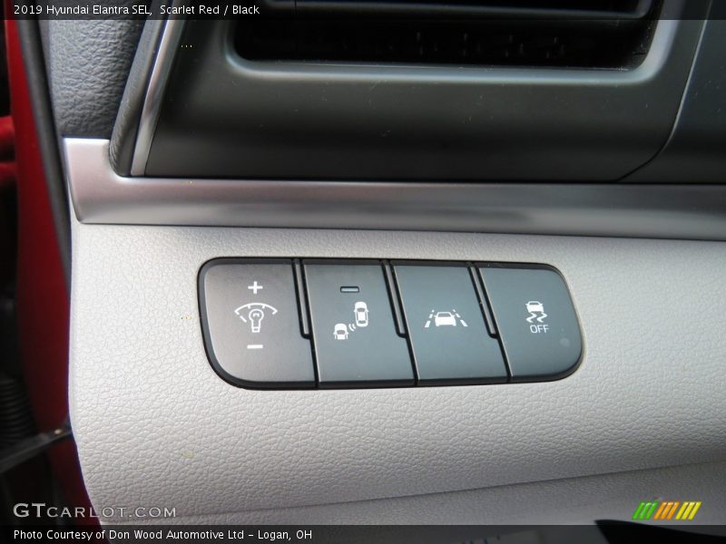 Scarlet Red / Black 2019 Hyundai Elantra SEL