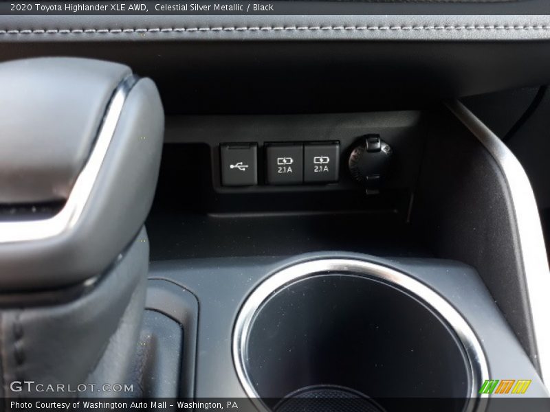 Celestial Silver Metallic / Black 2020 Toyota Highlander XLE AWD