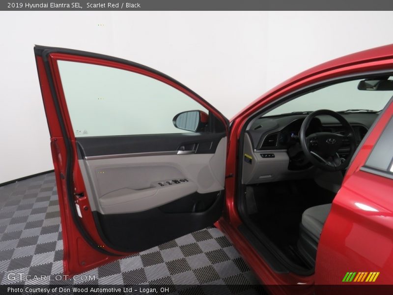 Scarlet Red / Black 2019 Hyundai Elantra SEL