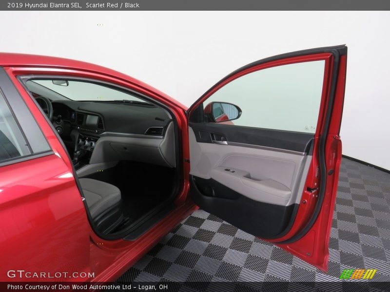 Scarlet Red / Black 2019 Hyundai Elantra SEL