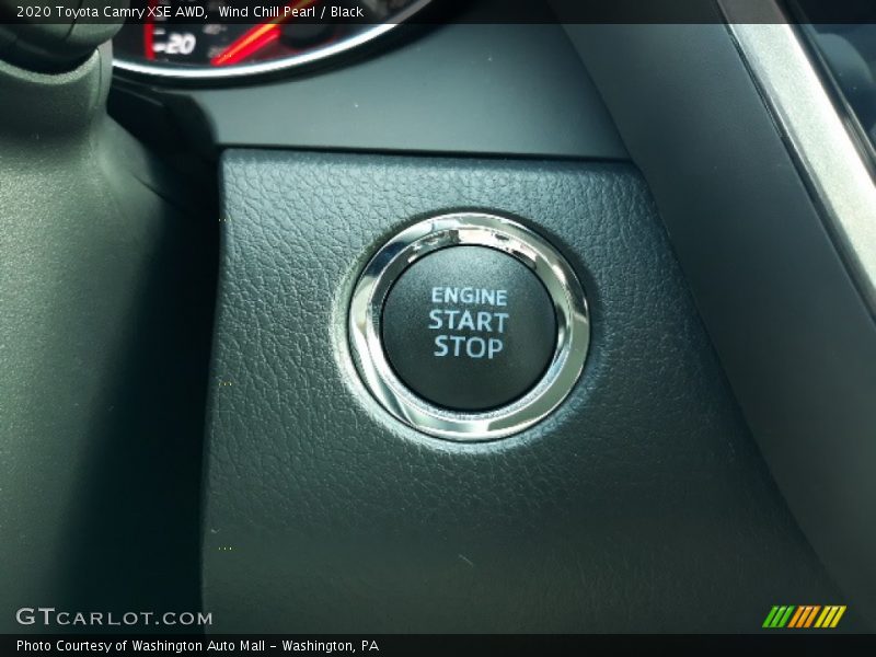 Wind Chill Pearl / Black 2020 Toyota Camry XSE AWD