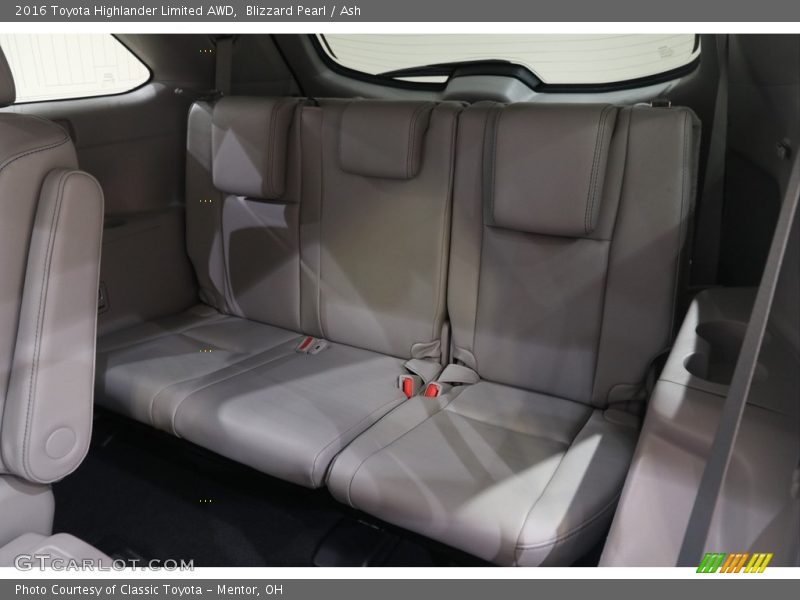 Blizzard Pearl / Ash 2016 Toyota Highlander Limited AWD