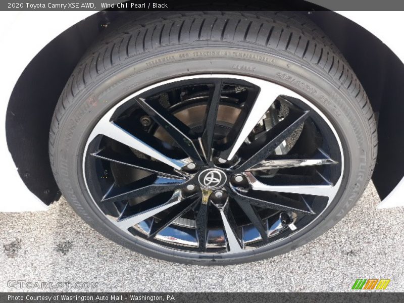 Wind Chill Pearl / Black 2020 Toyota Camry XSE AWD
