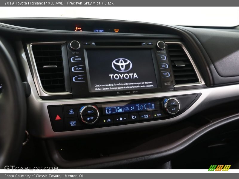 Predawn Gray Mica / Black 2019 Toyota Highlander XLE AWD