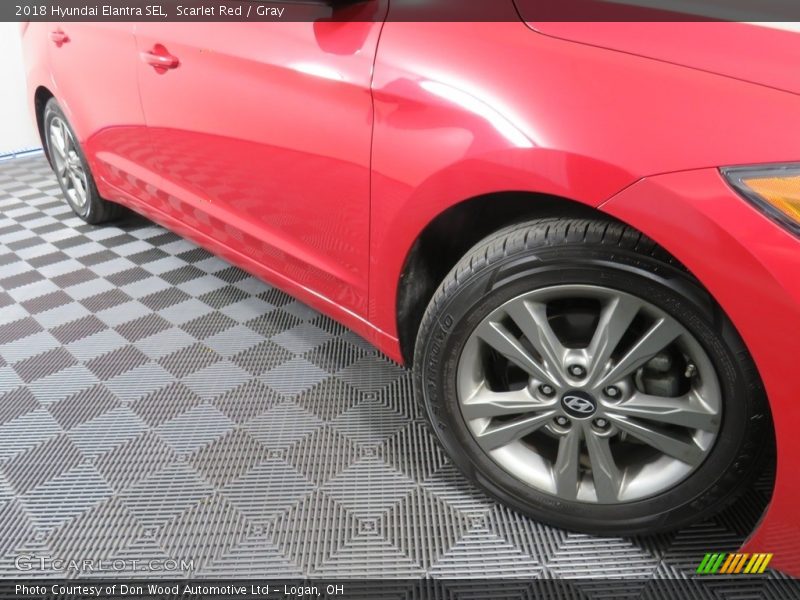 Scarlet Red / Gray 2018 Hyundai Elantra SEL