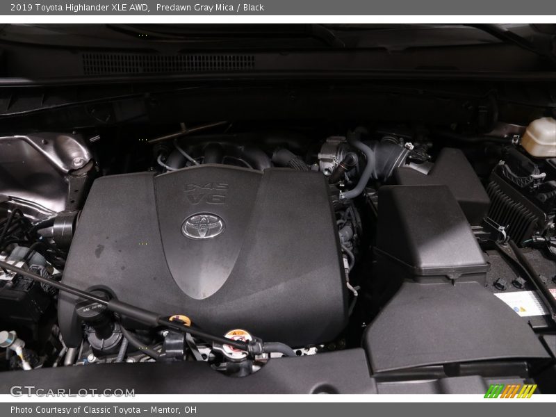 Predawn Gray Mica / Black 2019 Toyota Highlander XLE AWD