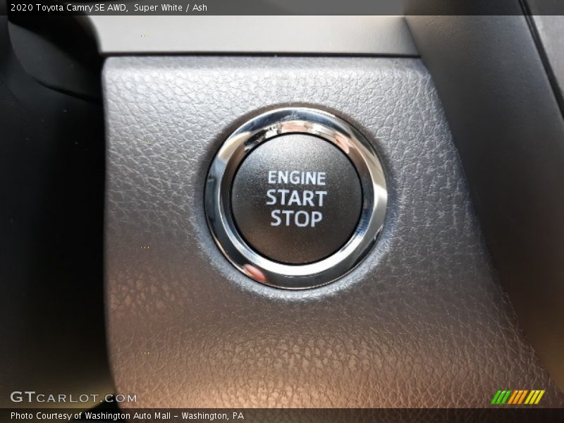 Super White / Ash 2020 Toyota Camry SE AWD