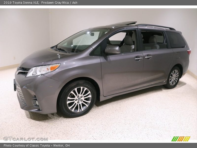 Predawn Gray Mica / Ash 2019 Toyota Sienna XLE