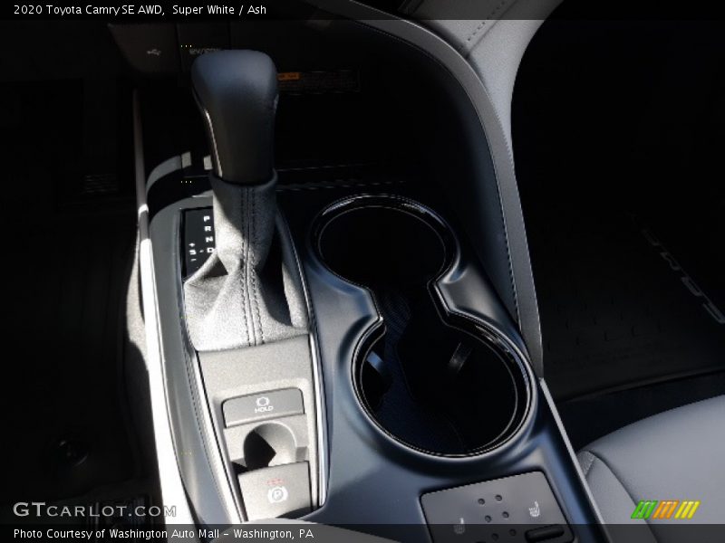 Super White / Ash 2020 Toyota Camry SE AWD