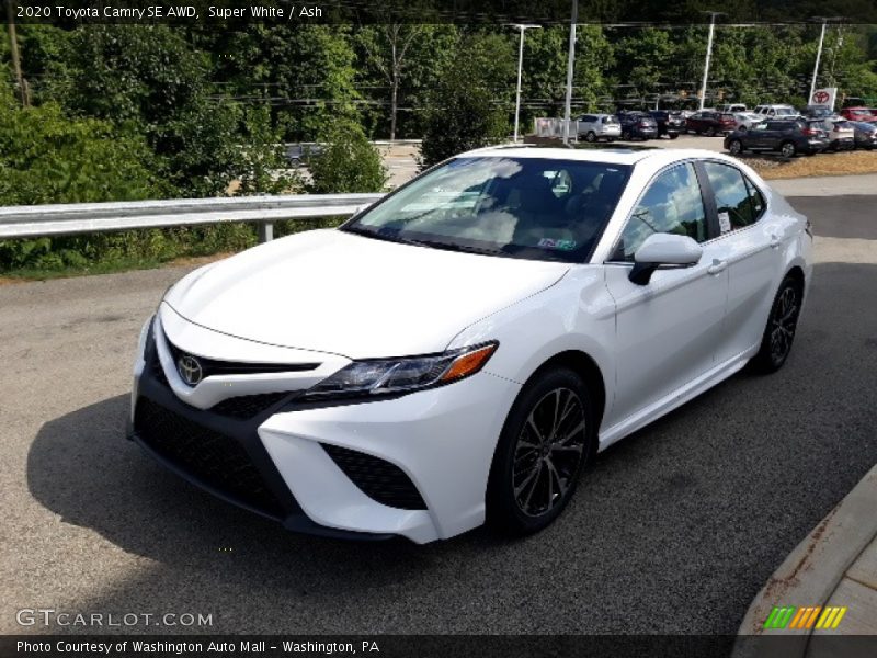 Super White / Ash 2020 Toyota Camry SE AWD