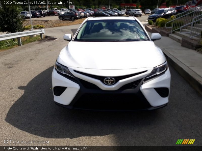 Super White / Ash 2020 Toyota Camry SE AWD