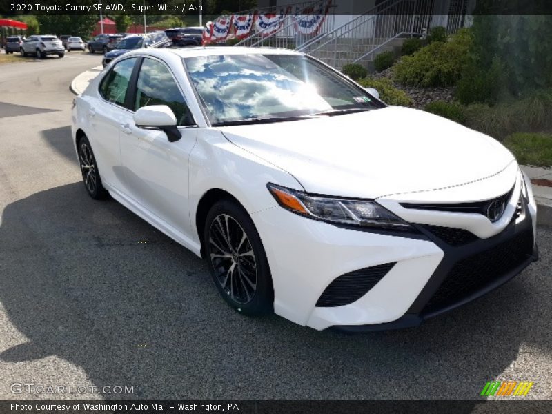Super White / Ash 2020 Toyota Camry SE AWD