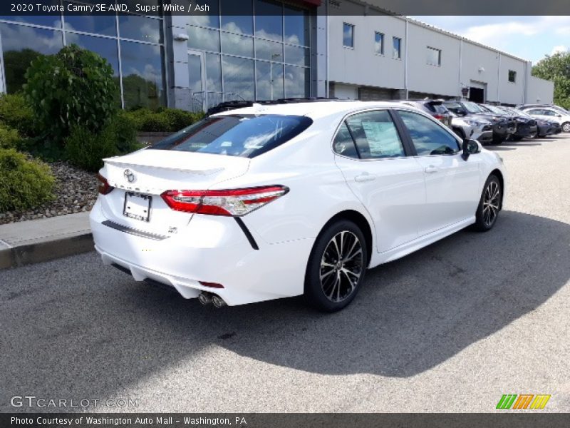 Super White / Ash 2020 Toyota Camry SE AWD