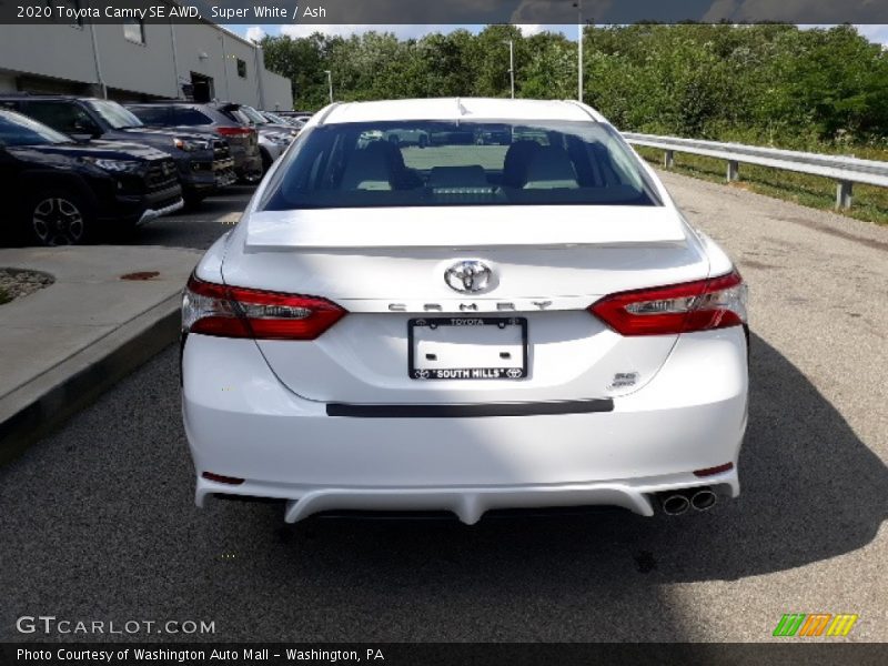 Super White / Ash 2020 Toyota Camry SE AWD