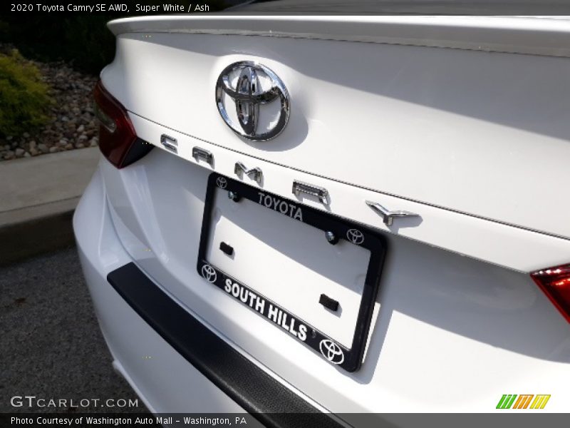 Super White / Ash 2020 Toyota Camry SE AWD