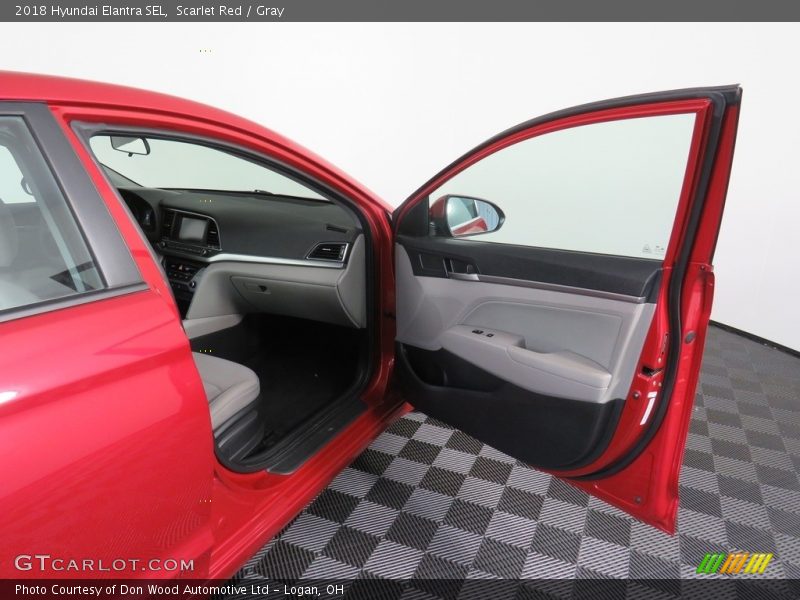 Scarlet Red / Gray 2018 Hyundai Elantra SEL