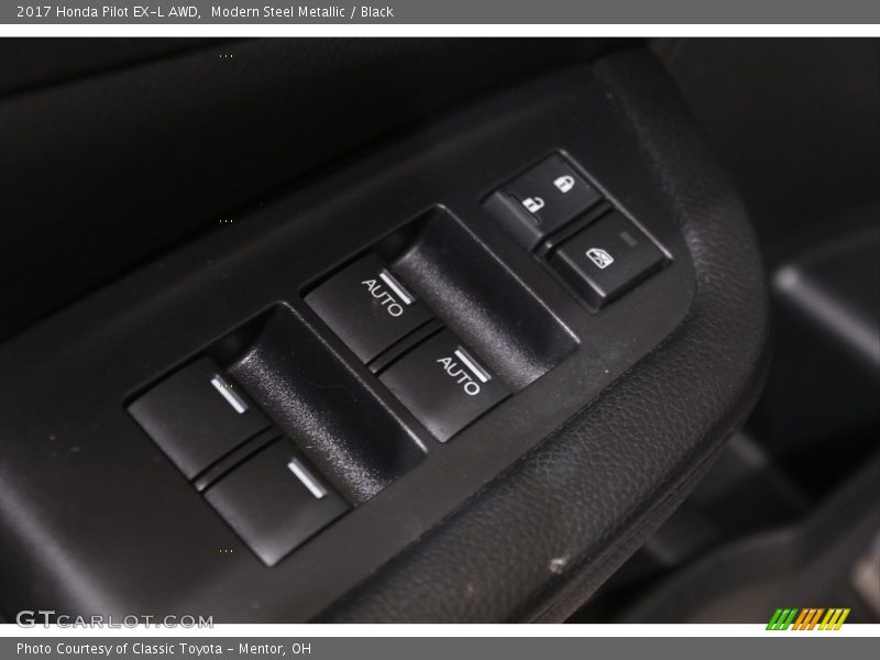 Modern Steel Metallic / Black 2017 Honda Pilot EX-L AWD