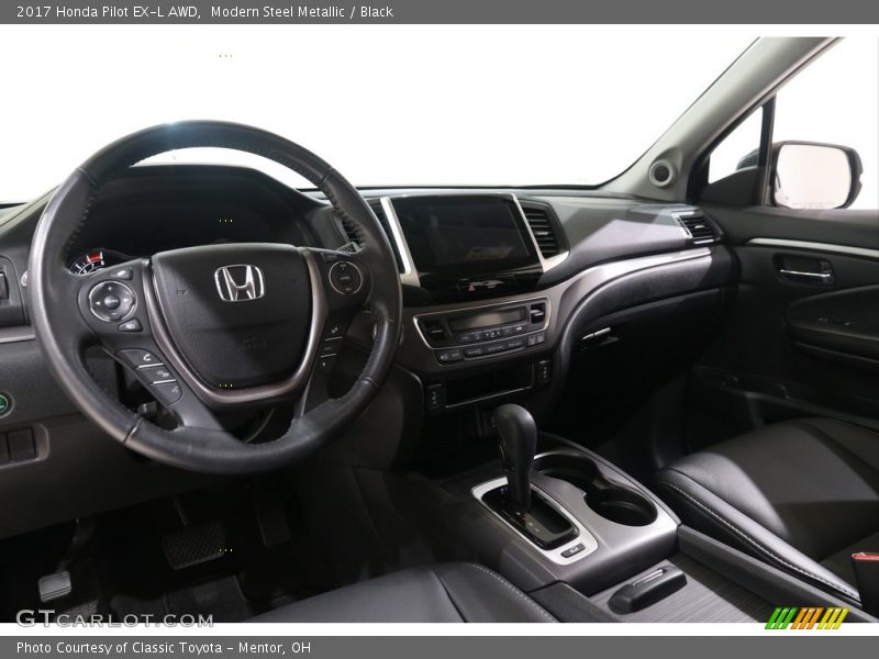 Modern Steel Metallic / Black 2017 Honda Pilot EX-L AWD