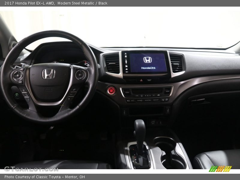 Modern Steel Metallic / Black 2017 Honda Pilot EX-L AWD