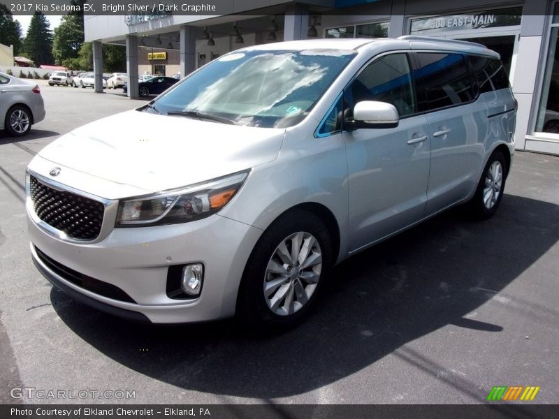  2017 Sedona EX Bright Silver