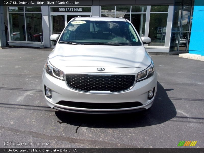 Bright Silver / Dark Graphite 2017 Kia Sedona EX