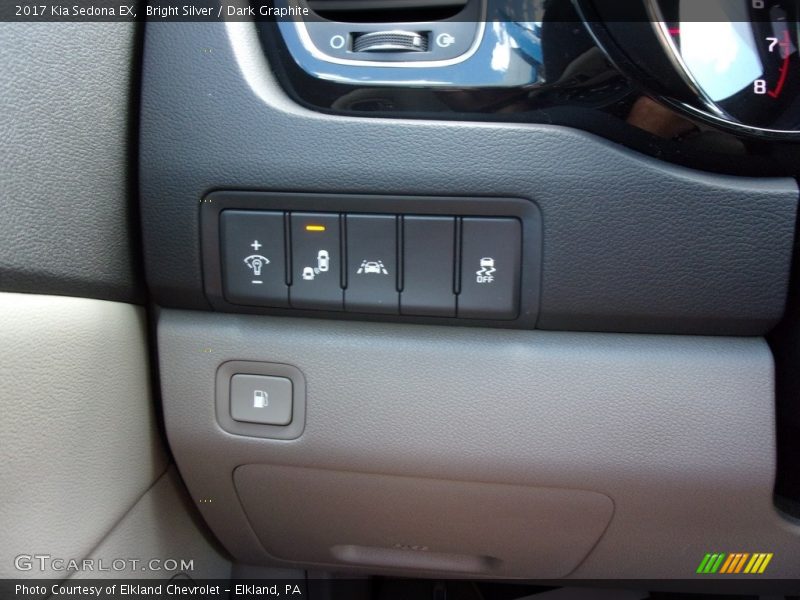 Controls of 2017 Sedona EX
