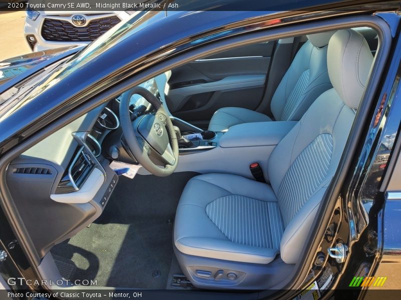 Midnight Black Metallic / Ash 2020 Toyota Camry SE AWD
