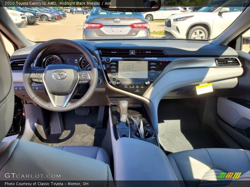 Midnight Black Metallic / Ash 2020 Toyota Camry SE AWD
